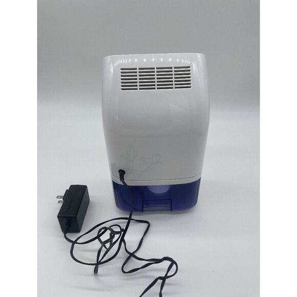 Aiho Mini Electric Semiconductor AD-D2 Dehumidifier 700ml Air Dehumid Ultra SF - Picture 4 of 7